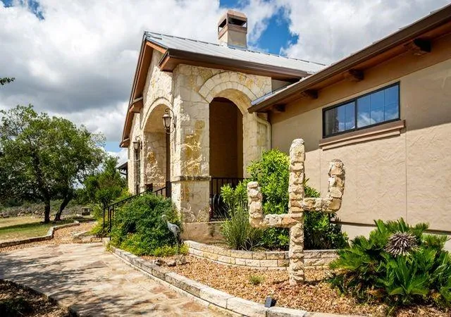 Photo 3 of Single family home for sale at 1112 Kendall Jackson, Comfort, TX 78013 | MLS# 32713069 | Listing updated on 2026-09-19