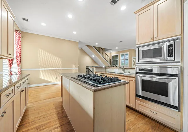 1st image of 2604 Chenevert St, Houston, TX 77004 | MLS# 46904358