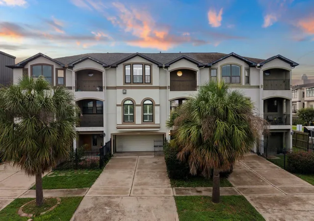 2nd image of 2604 Chenevert St, Houston, TX 77004 | MLS# 46904358