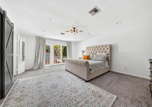 Photo 3 of Townhouse for sale at 444 E Fair Harbor Ln, Houston, TX 77079 | MLS# 48384918 | Listing updated on 2026-09-22