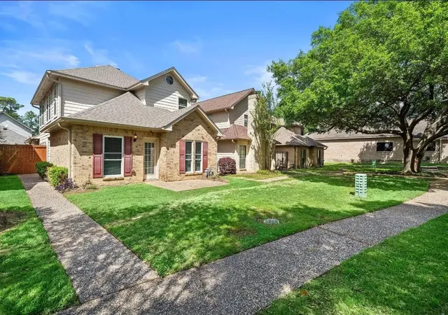 Photo 1 of Single family home for sale at 6729 Tournament Dr, Houston, TX 77069 | MLS# 39958043 | Listing updated on 2026-09-09