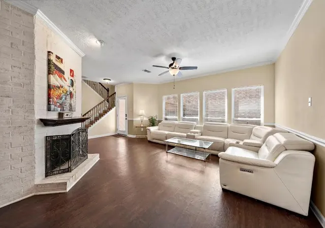 Photo 3 of Single family home for sale at 6729 Tournament Dr, Houston, TX 77069 | MLS# 39958043 | Listing updated on 2026-09-09