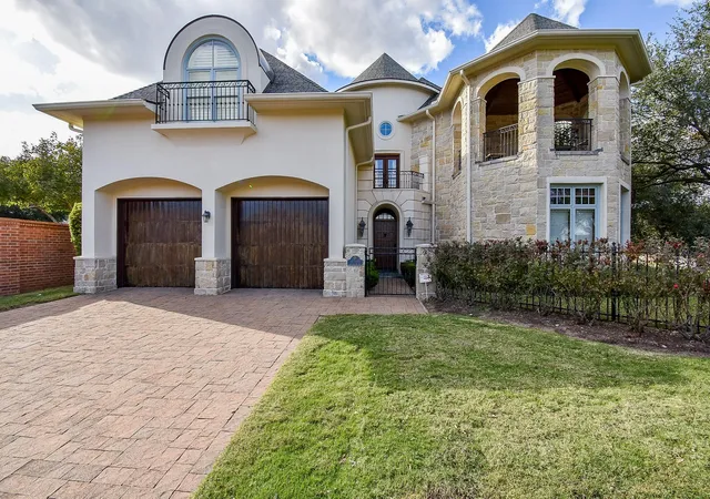 4th image of 15710 Creek Bend Dr, Sugar Land, TX 77478 | MLS# 8411252