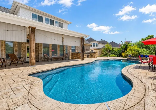 2nd image of 7023 Dusty Rose Cir, Sugar Land, TX 77479 | MLS# 2555275