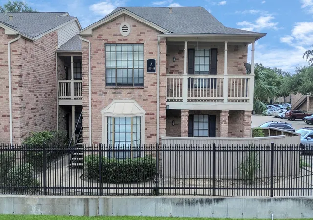 1st image of 2255 Braeswood Park Dr #102, Houston, TX 77030 | MLS# 18831479
