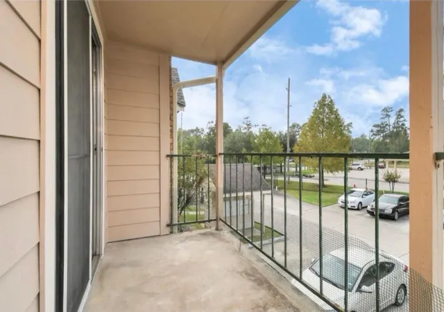 Homes for sale in Houston, TX | 3770 Lovers Wood Ln #606, Houston, TX 77014 | MLS# 31064336