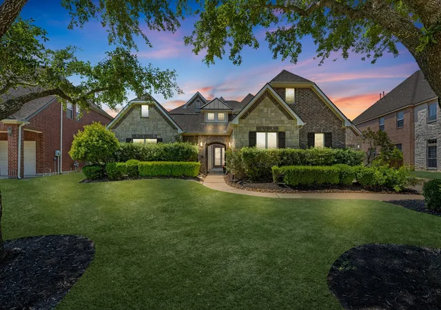 Photo 3 of Single family home for sale at 11415 Stonecreek Bnd Ln, Cypress, TX 77433 | MLS# 7553255 | Listing updated on 2026-08-29