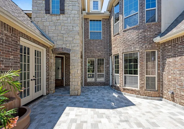 Photo 4 of Single family home for sale at 11415 Stonecreek Bnd Ln, Cypress, TX 77433 | MLS# 7553255 | Listing updated on 2026-08-29
