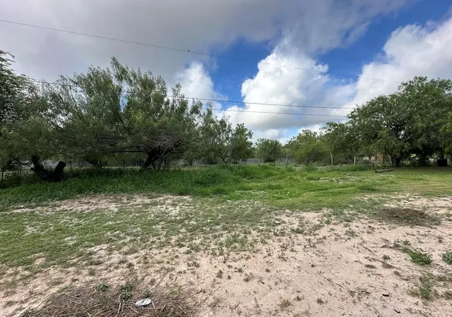 2nd image of 7024 N Taylor Rd, Mc Allen, TX 78504 | MLS# 30477594