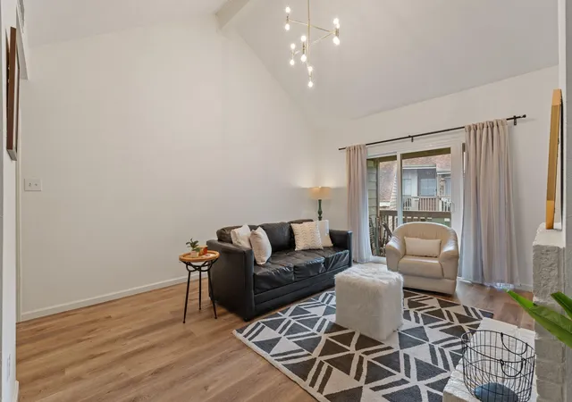 Photo 3 of Condo for sale at 2100 Tanglewilde St #422, Houston, TX 77063 | MLS# 62786623 | Listing updated on 2026-08-29