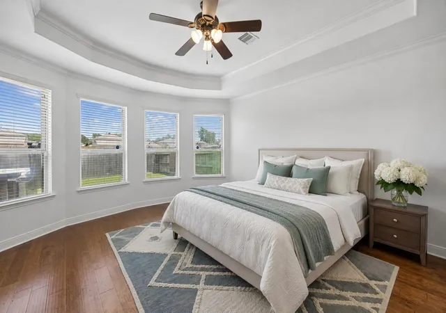 3rd image of 24622 Emerald Pool Falls Dr, Tomball, TX 77375 | MLS# 31115346