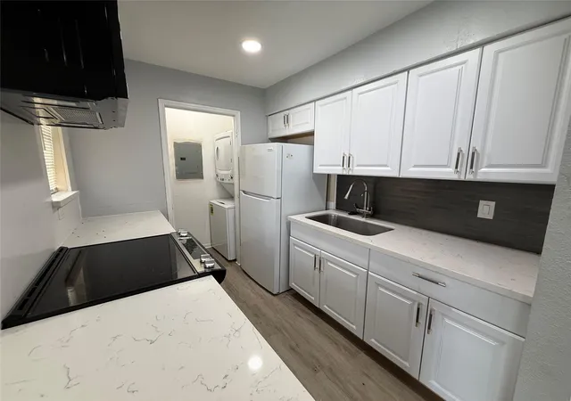 Photo 2 of Condo for sale at 9550 Deering Dr #210, Houston, TX 77036 | MLS# 90096010 | Listing updated on 2026-07-22