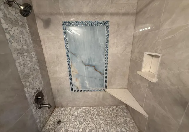 Photo 4 of Condo for sale at 9550 Deering Dr #210, Houston, TX 77036 | MLS# 90096010 | Listing updated on 2026-07-22