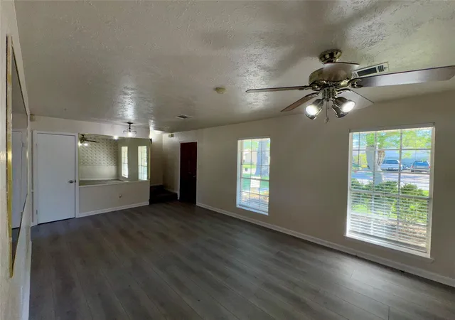 Photo 3 of Single family home for sale at 11402 Concho St, Houston, TX 77072 | MLS# 64053886 | Listing updated on 2026-09-21