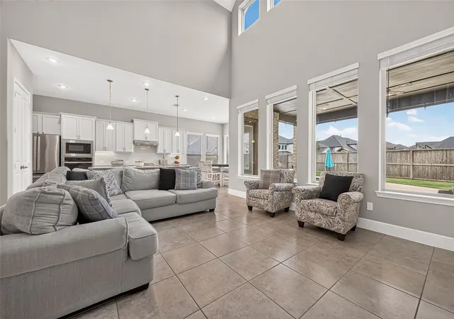 3rd image of 938 Orange Zest Ln, Richmond, TX 77406 | MLS# 37745361