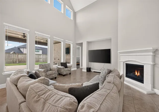4th image of 938 Orange Zest Ln, Richmond, TX 77406 | MLS# 37745361