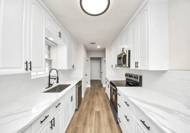 Photo 2 of Single family home for sale at 11615 One Token Dr, Houston, TX 77065 | MLS# 43374302 | Listing updated on 2026-09-05
