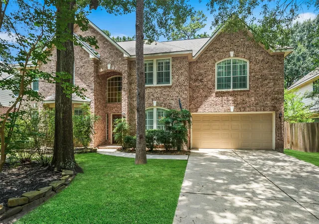 Homes for sale in The Woodlands, TX | 49 N Greenvine Cir, The Woodlands, TX 77382 | MLS# 31559307