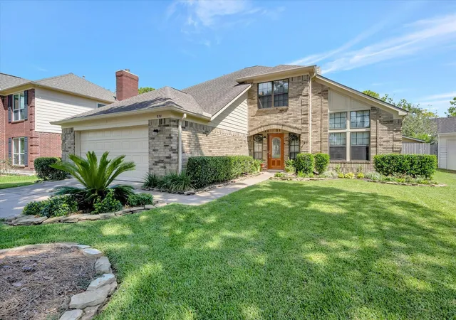 Photo 1 of Single family home for sale at 830 Island Meadow Ct, Houston, TX 77062 | MLS# 48540029 | Listing updated on 2026-09-05