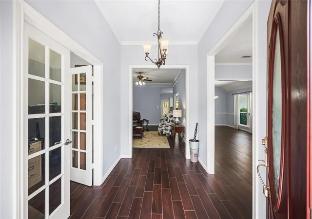 Photo 4 of Sale Pending at 507 Stephen F Austin Dr, Conroe, TX 77302 | MLS# 89308951 | Listing updated on 2026-09-16