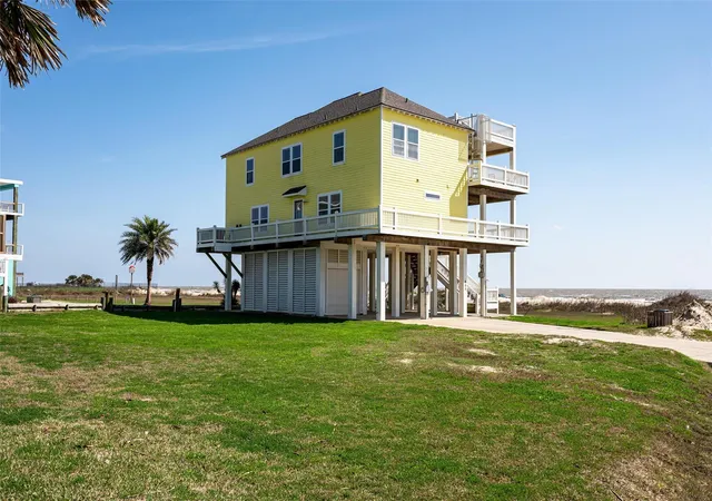 Photo 4 of Single family home for sale at 804 Eastview, Port Bolivar, TX 77650 | MLS# 38457816 | Listing updated on 2026-08-19