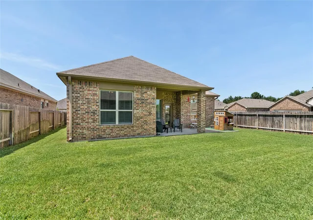 Photo 34 of Sale Pending at 24122 Chester Glen Xing, Spring, TX 77389 | MLS# 75496765 | Listing updated on 2026-09-14