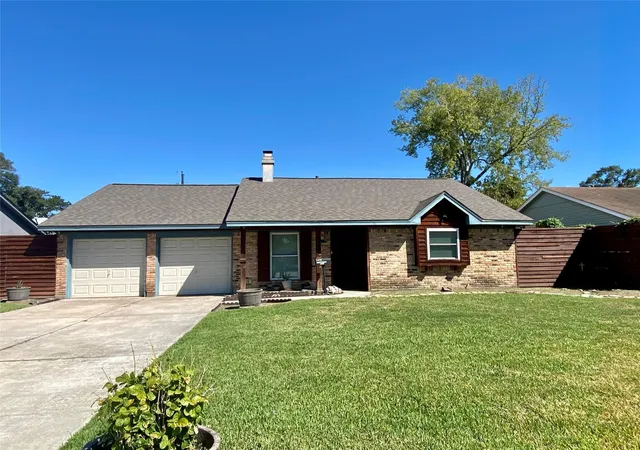 Photo 1 of Single family home for sale at 14131 Woodforest Blvd, Houston, TX 77015 | MLS# 36606496 | Listing updated on 2026-08-03
