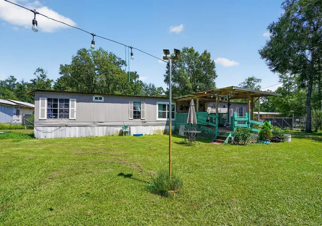 Photo 2 of Single family home for sale at 11 June Ln, Shepherd, TX 77371 | MLS# 64730920 | Listing updated on 2026-07-25
