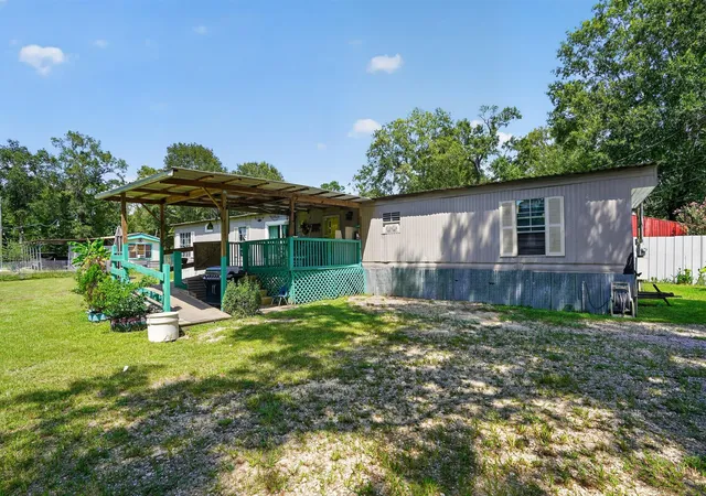 Photo 3 of Single family home for sale at 11 June Ln, Shepherd, TX 77371 | MLS# 64730920 | Listing updated on 2026-07-25