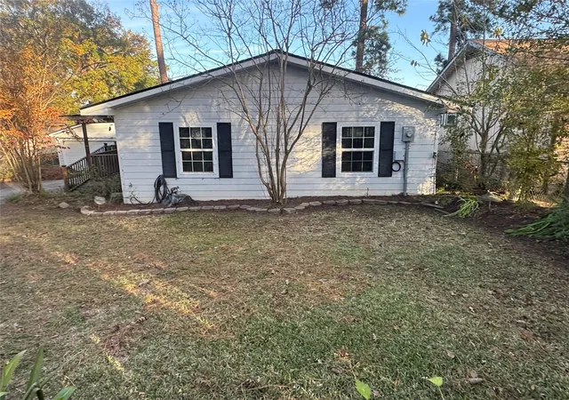 1st image of 210 Willow Bnd, Onalaska, TX 77360 | MLS# 16010032