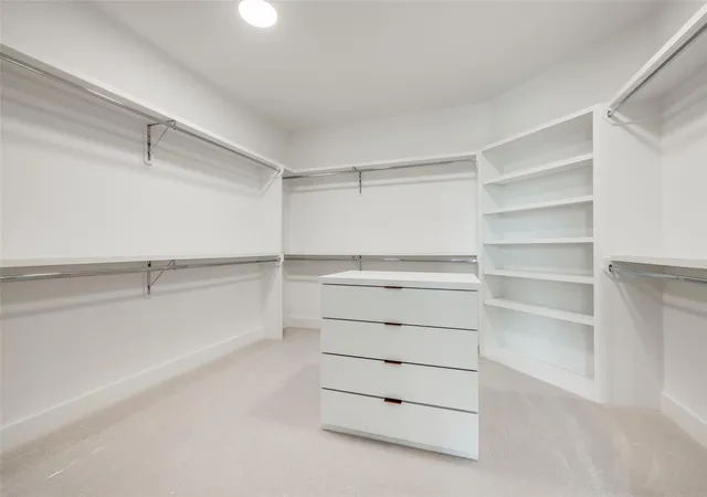 33rd image of 814 W 17th St, Houston, TX 77008 | MLS# 62144090