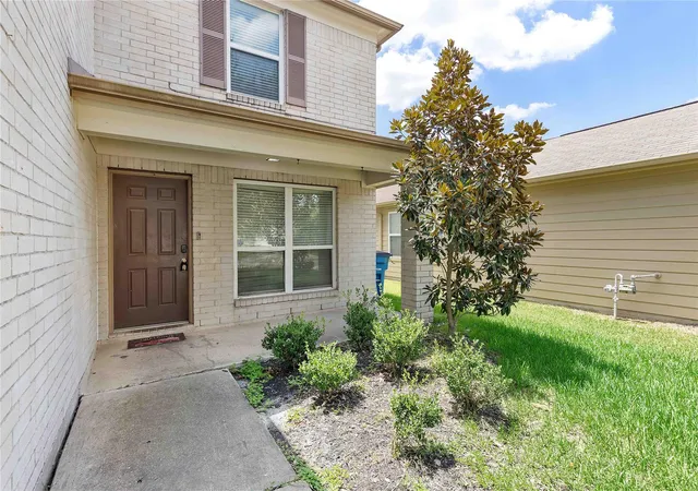 Photo 4 of Single family home for sale at 11027 Bauer Elm St, Houston, TX 77044 | MLS# 70947239 | Listing updated on 2026-09-19