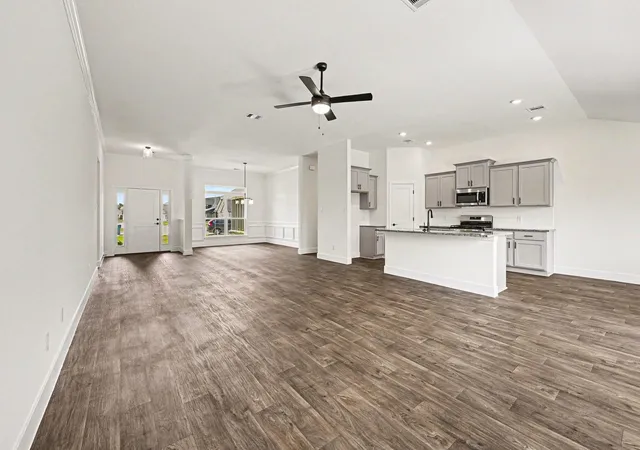 Photo 1 of Single family home for sale at 9 Keystone Ct, Angleton, TX 77515 | MLS# 65836168 | Listing updated on 2026-09-23