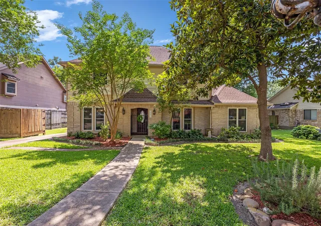 Photo 1 of Single family home for sale at 19611 Suncove Ln, Humble, TX 77346 | MLS# 69322080 | Listing updated on 2026-07-20