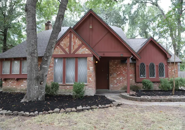 Photo 3 of Single family home for sale at 2027 Shadow Rock Dr, Houston, TX 77339 | MLS# 75995293 | Listing updated on 2026-08-28