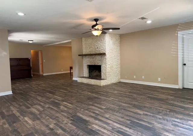 Homes for sale in Lexington, TX | 204 N Rockdale St, Lexington, TX 78947 | MLS# 31446607