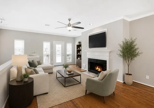 Photo 2 of Townhouse for sale at 2615 W Dallas St, Houston, TX 77019 | MLS# 32058657 | Listing updated on 2026-09-14