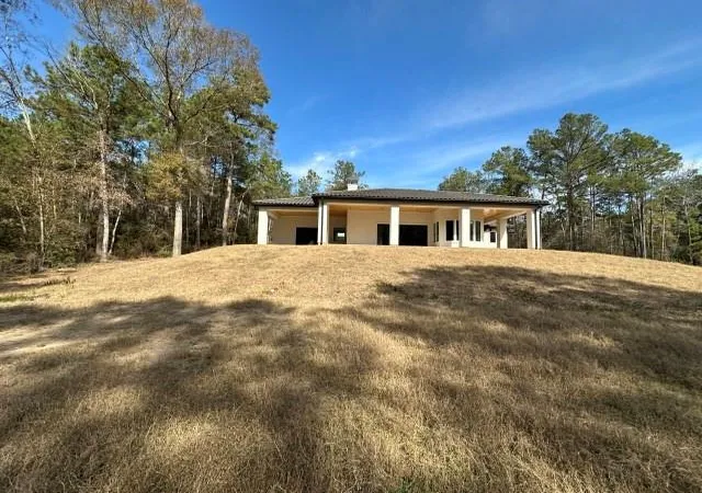 Photo 3 of Single family home for sale at 875 Lonestar Rd, Huntsville, TX 77340 | MLS# 30429064 | Listing updated on 2026-10-08