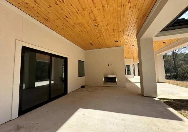 Photo 3 of Single family home for sale at 875 Lonestar Rd, Huntsville, TX 77340 | MLS# 30429064 | Listing updated on 2026-10-08