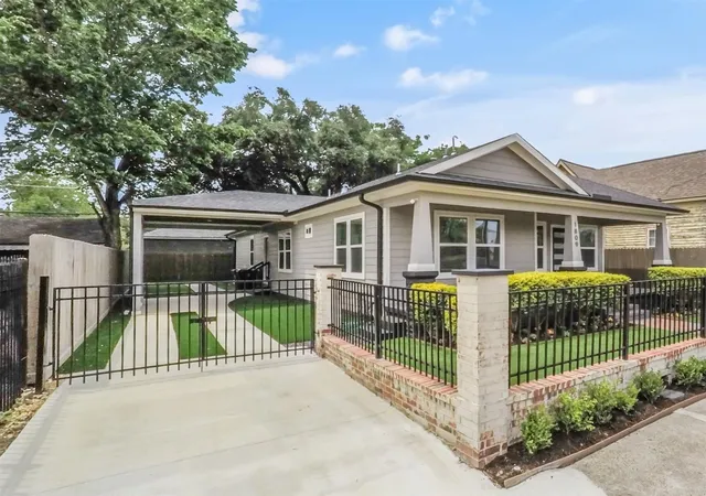 2nd image of 1809 Hardy St, Houston, TX 77026 | MLS# 774672