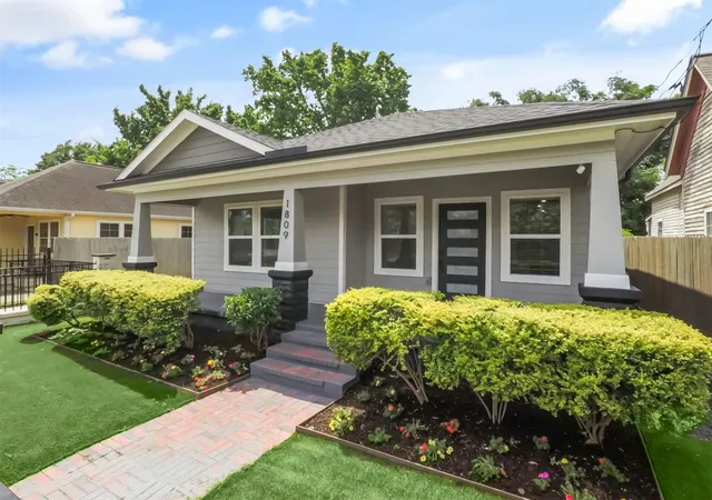 3rd image of 1809 Hardy St, Houston, TX 77026 | MLS# 774672