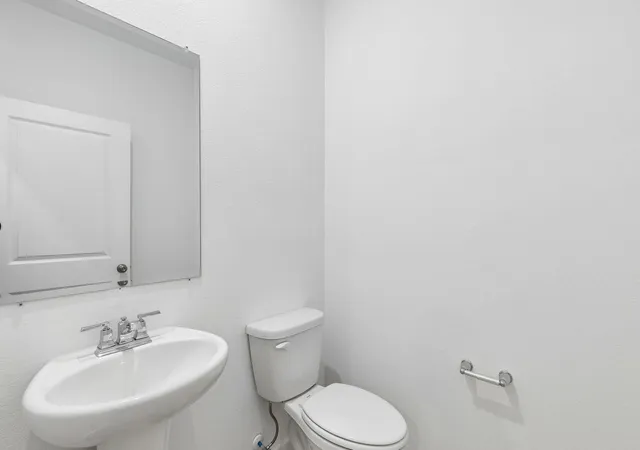 Photo 4 of Sale Pending at 414 Ruby Ford Dr, Cove, TX 77523 | MLS# 95119158 | Listing updated on 2026-09-02