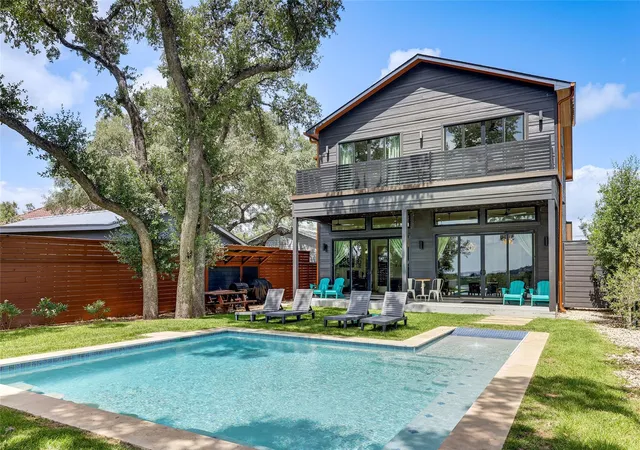 Photo 1 of Single family home for sale at 2854 Lakeshore Dr, Canyon Lake, TX 78133 | MLS# 13278999 | Listing updated on 2026-08-12