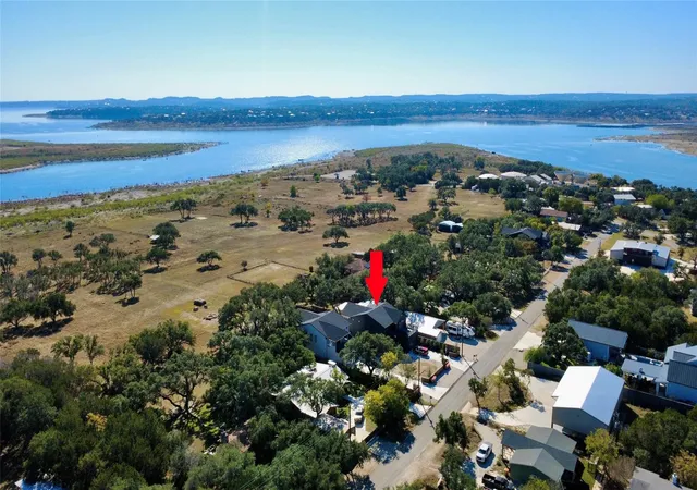 Photo 2 of Single family home for sale at 2854 Lakeshore Dr, Canyon Lake, TX 78133 | MLS# 13278999 | Listing updated on 2026-08-12