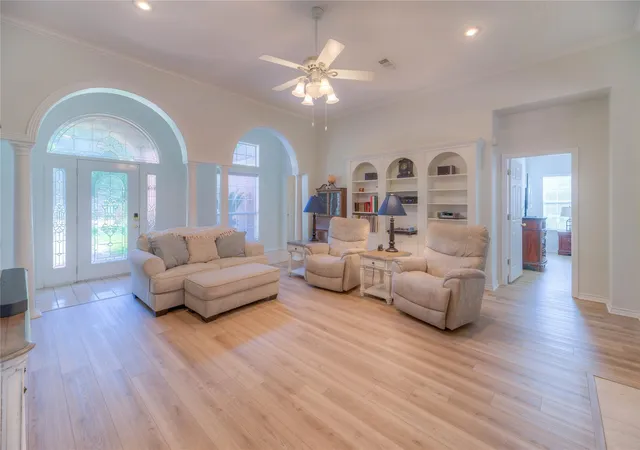 3rd image of 108 Wildwood Dr, Livingston, TX 77351 | MLS# 2244049
