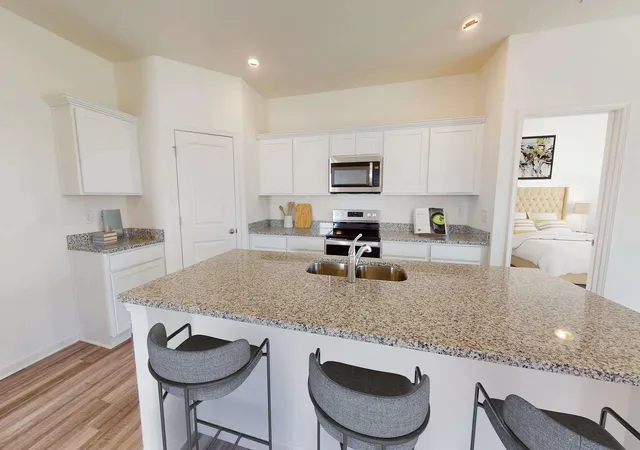2nd image of 3309 Nautical Mile Dr, Dickinson, TX 77539 | MLS# 5435788
