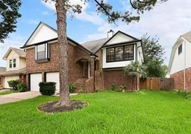 Photo 2 of Single family home for sale at 13530 La Concha Ln, Houston, TX 77083 | MLS# 8709113 | Listing updated on 2026-08-20