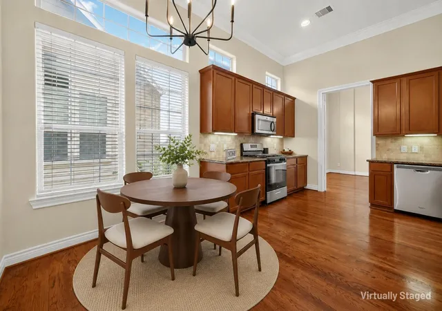 Photo 3 of Single family home for sale at 5938 Kansas St, Houston, TX 77007 | MLS# 86649938 | Listing updated on 2026-08-28