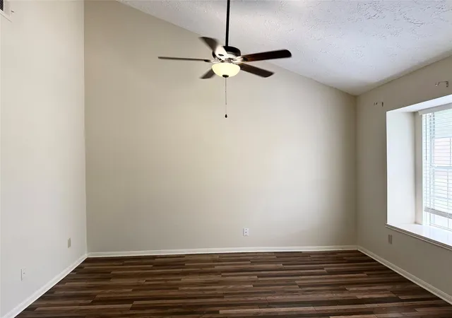 4th image of 8952 Wilcrest Dr, Houston, TX 77099 | MLS# 86979464