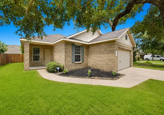 2nd image of 13035 Avery Ridge Ln, Tomball, TX 77377 | MLS# 96251513